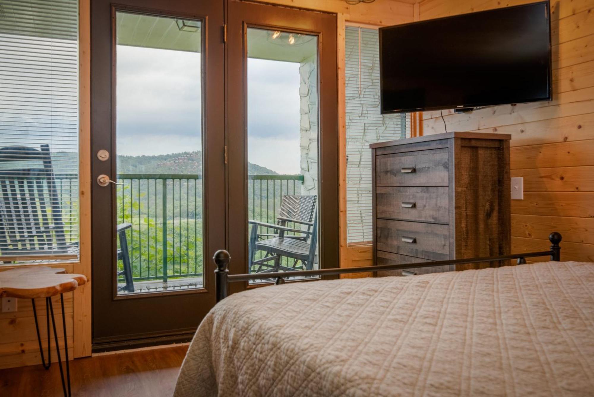 Mountain Views At Dolly'S Castle Unit 3 Villa Sevierville Exterior photo